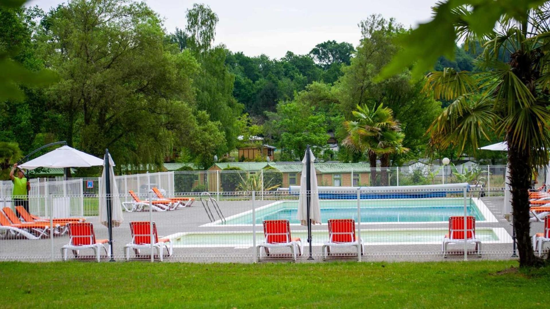 Camping - Piscine - Ccbaieb Montjoie-en-Couserans Esterno foto