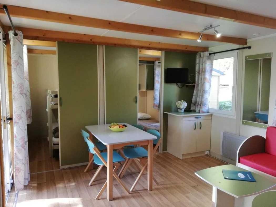 Camping - Piscine - Ccbaieb Montjoie-en-Couserans Esterno foto